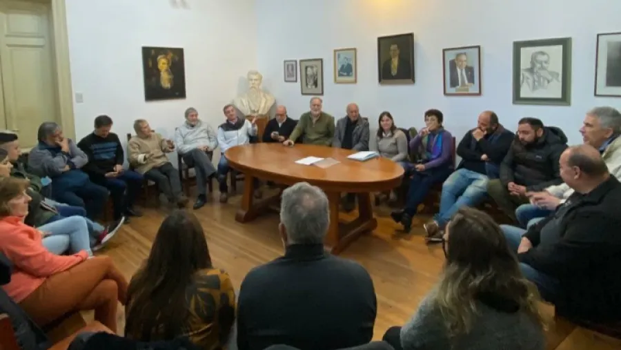 Acuerdo político entre el Movimiento de Unidad Radical y LIRER Acuerdo político entre el Movimiento de Unidad Radical y LIRER