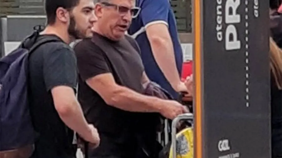 Sergio Urribarri hoy en Ezeiza, donde viajó para pasar las fiestas de fin de año lejos del país. Sergio Urribarri hoy en Ezeiza, donde viajó para pasar las fiestas de fin de año lejos del país.
