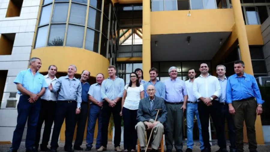 El vecinalismo crece en la provincia. Catorce intendencias serán gobernadas por esa fuerza a partir del 10 de diciembre. El vecinalismo crece en la provincia. Catorce intendencias serán gobernadas por esa fuerza a partir del 10 de diciembre.
