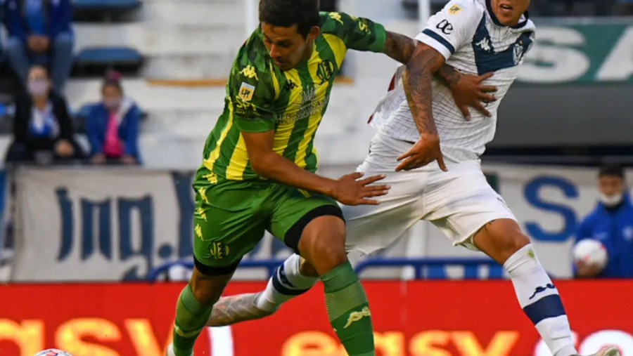 Fútbol: Vélez pisó firme en su debut y superó a Aldosivi en Liniers Fútbol: Vélez pisó firme en su debut y superó a Aldosivi en Liniers