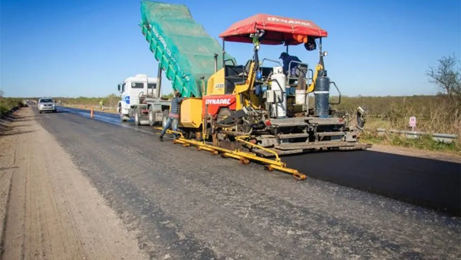 Vialidad Nacional denunció a los Municipios de Sauce de Luna y Bovril de retirar material sin permiso de la Ruta 127. Vialidad Nacional denunció a los Municipios de Sauce de Luna y Bovril de retirar material sin permiso de la Ruta 127.