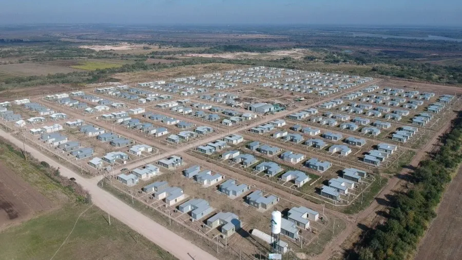 En septiembre se sortearán las 500 viviendas del IAPV que se ejecutan en Paraná En septiembre se sortearán las 500 viviendas del IAPV que se ejecutan en Paraná