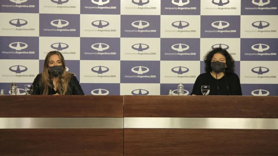 Vizzotti y Nicolini conferencia en Ezeiza Vizzotti y Nicolini conferencia en Ezeiza