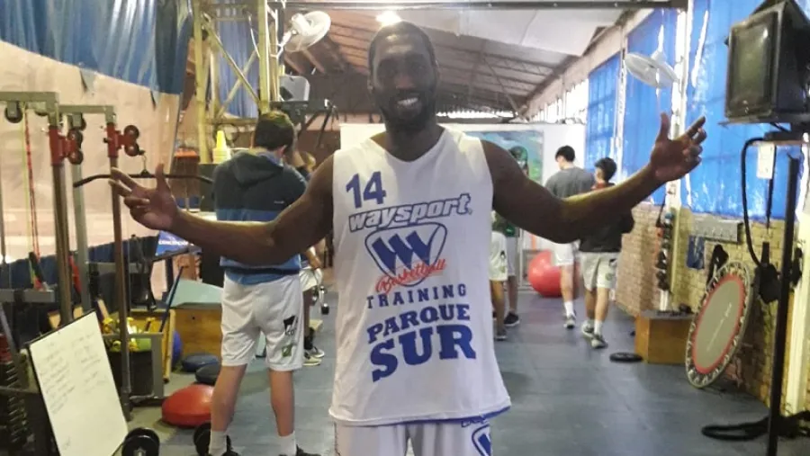 Básquet: Álvarez y Smith se sumaron a la pretemporada de Parque Sur Básquet: Álvarez y Smith se sumaron a la pretemporada de Parque Sur