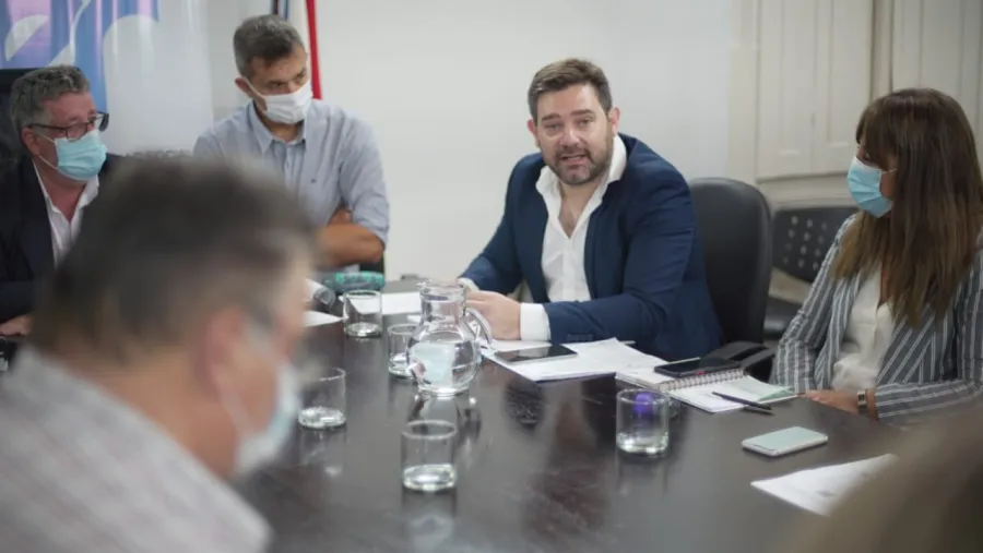 Según el CGE, el 50% de los docentes fue a dar clases este miércoles Según el CGE, el 50% de los docentes fue a dar clases este miércoles