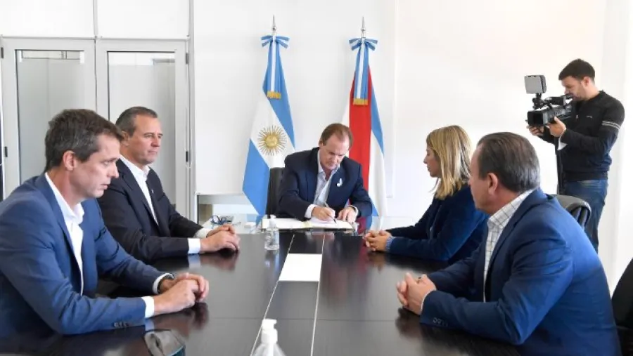 Construirán planta de tratamiento para servicio de cloacas de 500 viviendas de Paraná Construirán planta de tratamiento para servicio de cloacas de 500 viviendas de Paraná