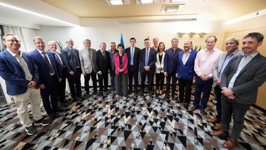 Bordet profundiza el intercambio tecnológico con Israel para el riego productivo Bordet profundiza el intercambio tecnológico con Israel para el riego productivo