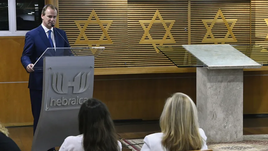 Bordet participó en San Pablo de la conmemoración a las víctimas del atentado a la AMIA Bordet participó en San Pablo de la conmemoración a las víctimas del atentado a la AMIA
