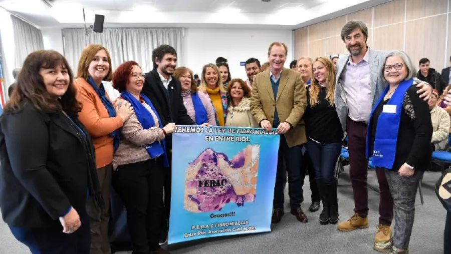Bordet promulgó la Ley de Fibromialgia: “La salud no tiene partidos políticos” Bordet promulgó la Ley de Fibromialgia: “La salud no tiene partidos políticos”