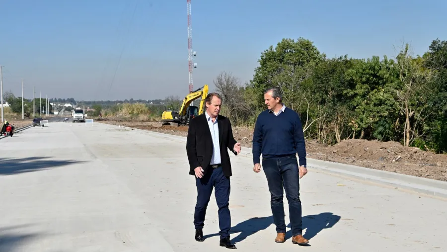 Bordet: “Hay un gran desarrollo de la obra pública en toda la provincia” Bordet: “Hay un gran desarrollo de la obra pública en toda la provincia”