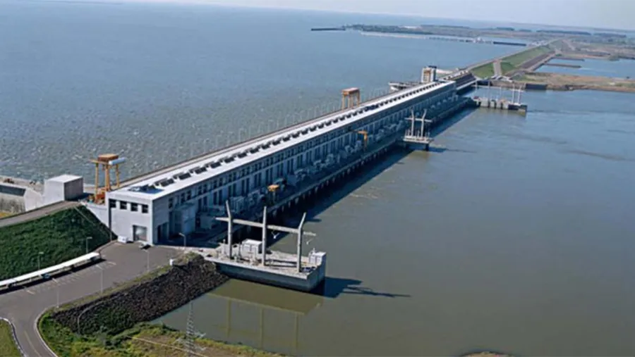 La represa de Yacyretá se hizo conocer como “el monumento a la corrupción”. La represa de Yacyretá se hizo conocer como “el monumento a la corrupción”.
